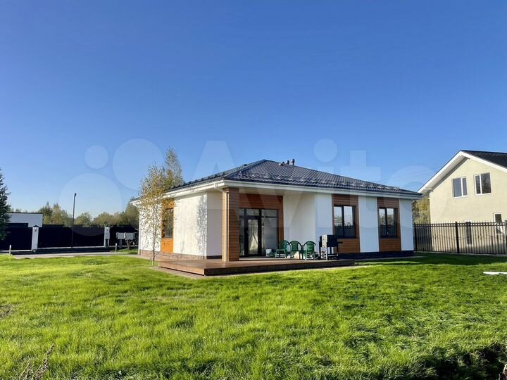 Дом 139 м² на участке 5 сот.