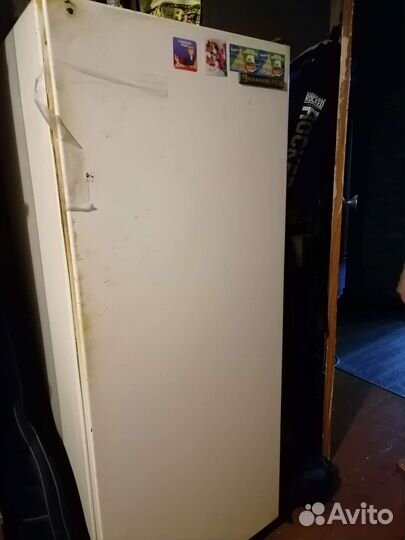Холодильник Памир. В рабочем состоянии