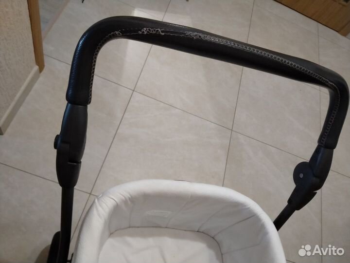 Коляска Inglesina Sofia на шасси Ergo Bike цвет Gr