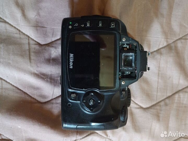 Зеркальный фотоаппарат Nikon D40