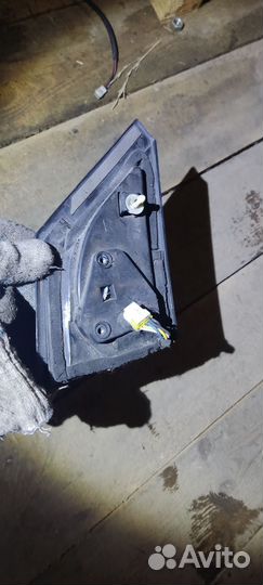 Зеркало правое Mitsubichi Space Wagon