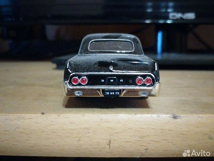 Машинка ЗИЛ маштаб 1.43