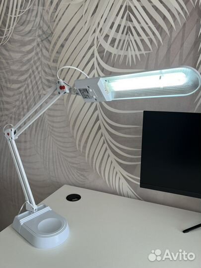 Лампа настольная