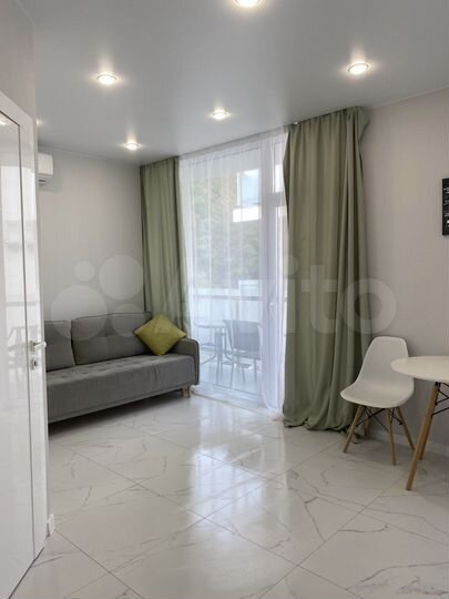 2-к. квартира, 40 м², 3/3 эт.