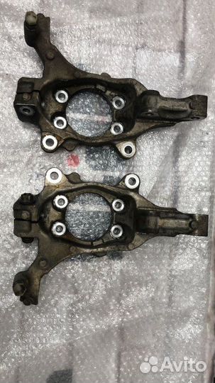 Кулак поворотный передний левый Nissan Murano Z51