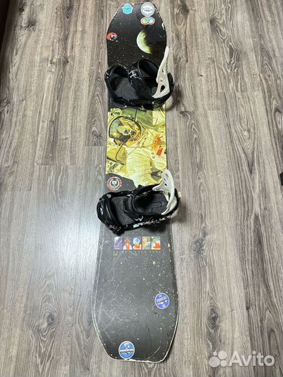 Сноуборд 153 terror с крепами атомик