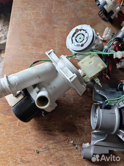 Двигататель стиральной машины