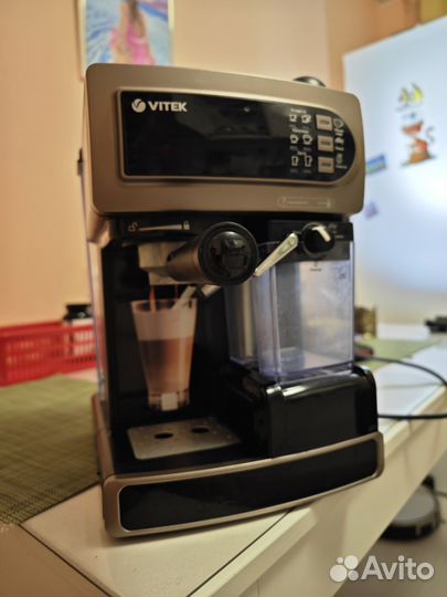 Кофеварка рожковая vitek VT 1517