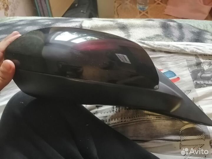 Зеркало правое боковое на мазду 6