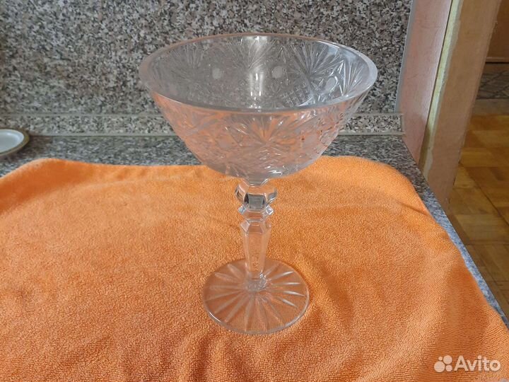 Ваза хрустальная на ножке СССР