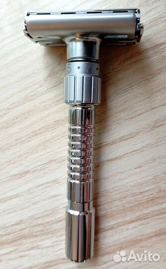 Регулируемый бритвенный станок (безопасная бритва)