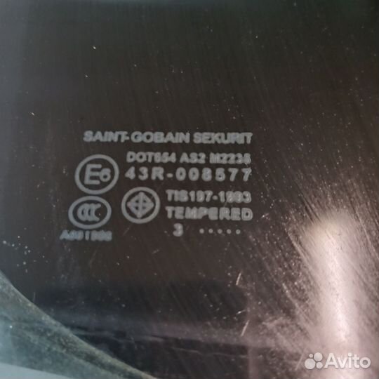 Стекло заднее левое правое двери Мазда 3бк