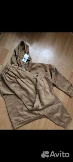 Спортивный костюм