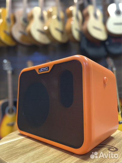 Комбоусилитель для акустической гитары Joyo 10Вт