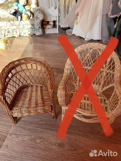 Стулья для кукол