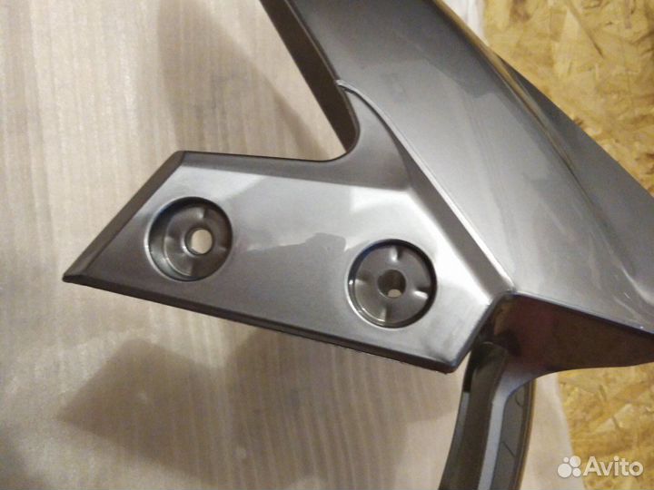 Переднее крыло на скутер новое