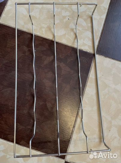 Отдел для бутылок в холодильник