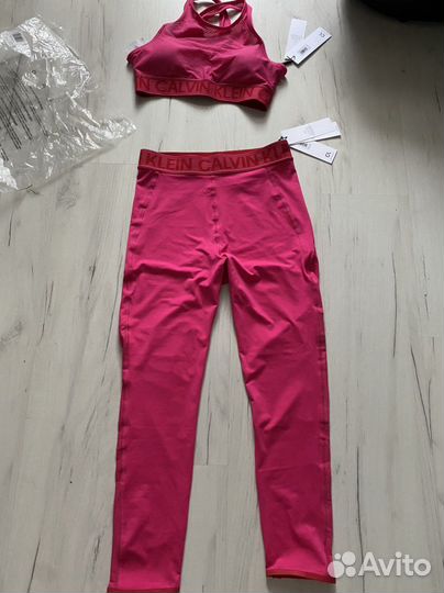 Спортивный комплект для фитнеса