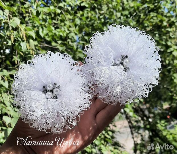 Белые школьные банты