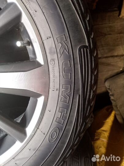 Kumho Road Venture APT KL51 255/55 R18