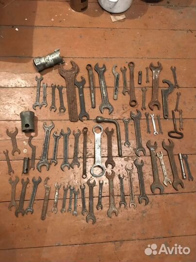 Ключи гаечные и пр., старинные ключи 58шт