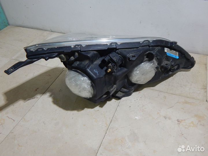 Фара левая ксенон Honda Cr-v 3