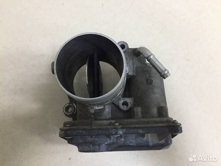 Б/У Заслонка дроссельная электрическая 261000E0