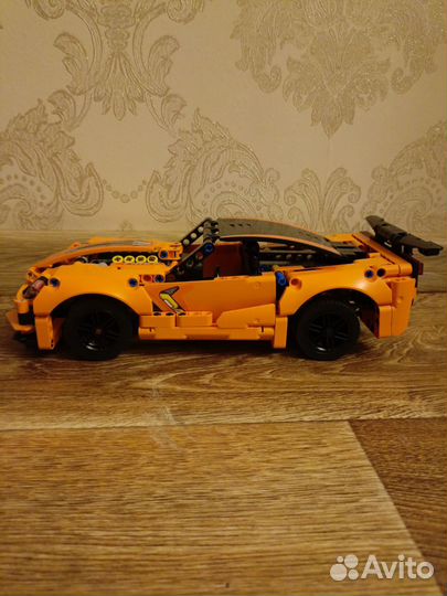 Lego. Машина коллекционная