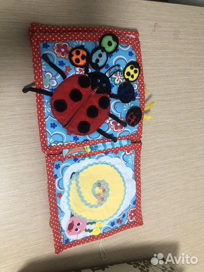 Книга развивающая из фетра из 5стр