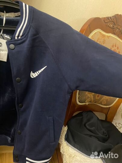 Бомбер nike
