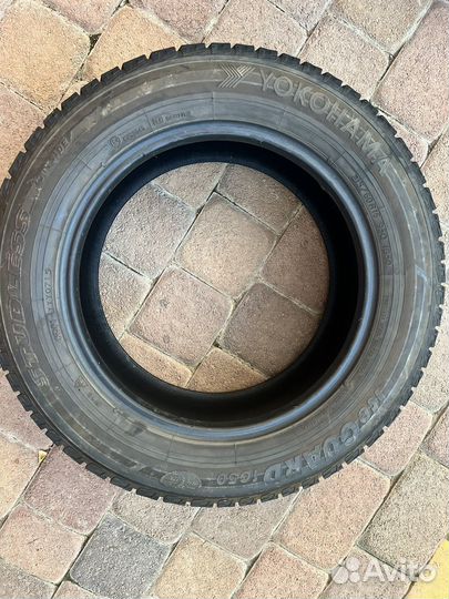 Yokohama Ice Guard IG50+ 215/60 R16 95Q