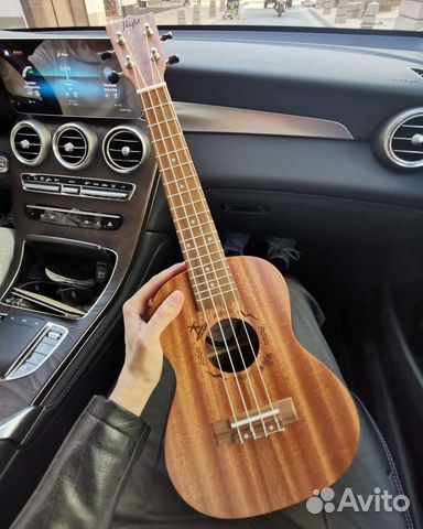 Укулеле Flight NUC 310 новая с чехлом концерт