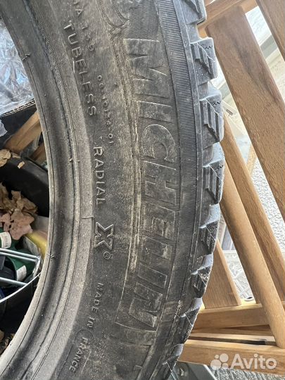 Michelin X-Ice North 215/55 R17