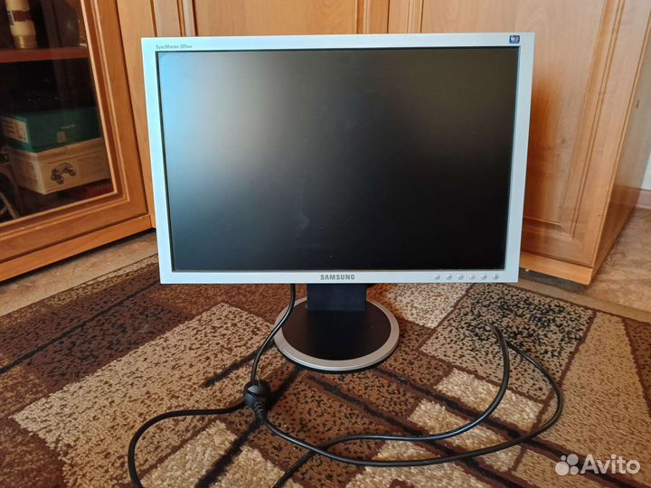 Монитор Samsung SyncMaster 205BW