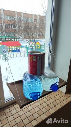 Гамак для кошек на окно