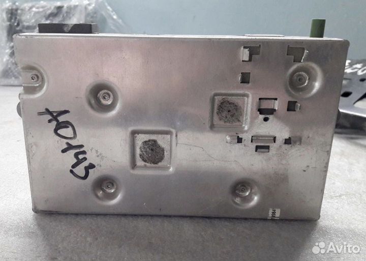 Блок управления интерфейсом Audi A8