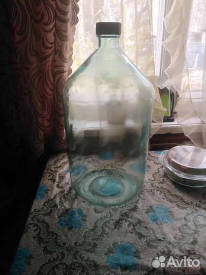 Бутылка стеклянная