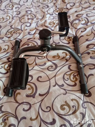 Мини велотренажёр