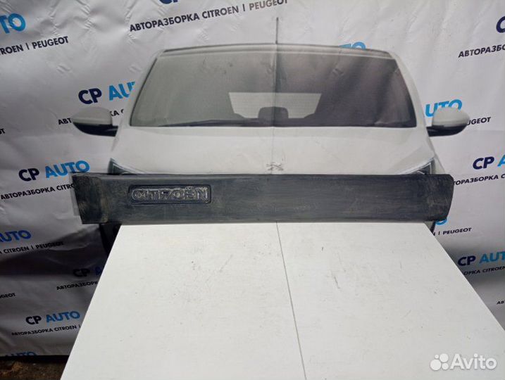 Молдинг двери передний левый Peugeot Partner M59