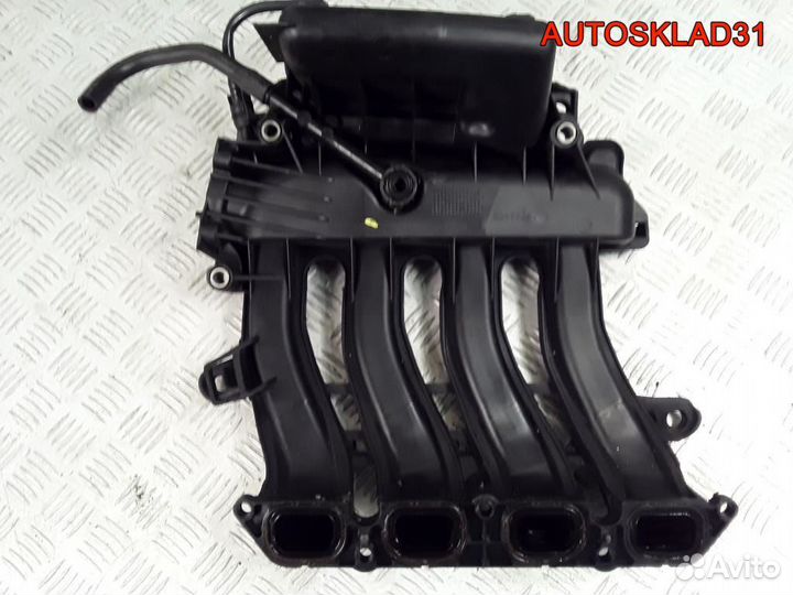 Коллектор впускной Renault Laguna 2 8200275053