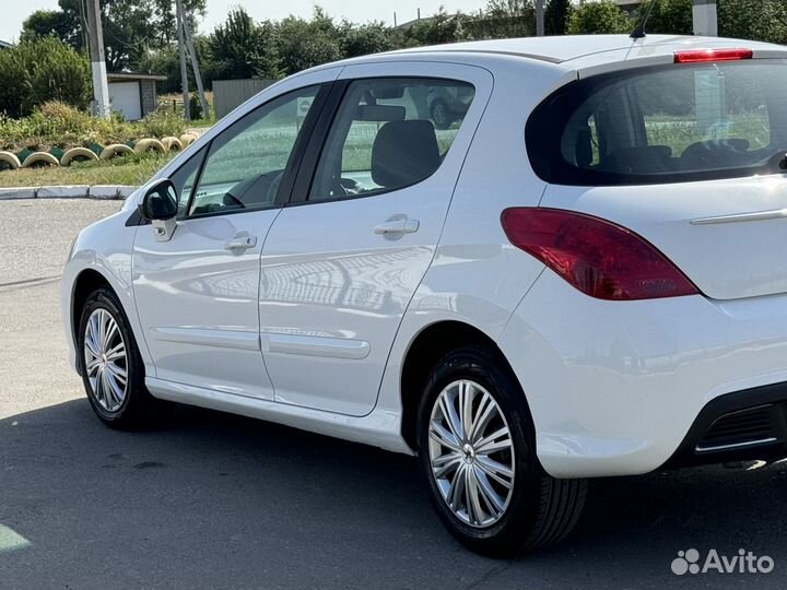 Peugeot 308 1.6 AT, 2012, 120 000 км