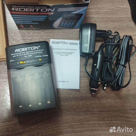Зарядное устройство robiton SMART S100