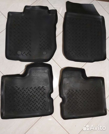 Коврики Рено duster