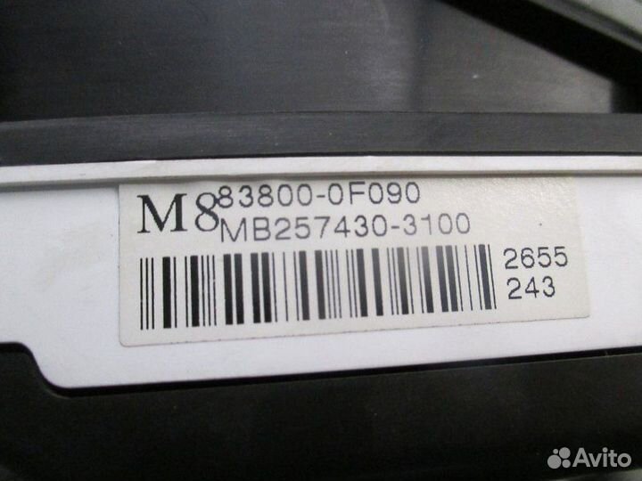 Щиток приборов Toyota Corolla Verso 1.6 2002