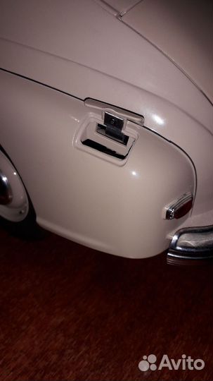 Сборная модель автомобиля Победа М 20 1 : 8