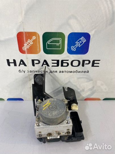 Блок abs Renault Duster HSM F4R 2013