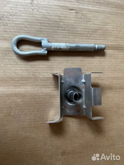 Кроншнйн буксировочного крюка + сам крюк