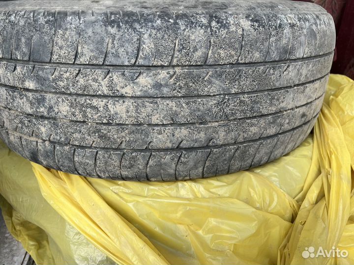 Yokohama BluEarth E70 215/55 R17