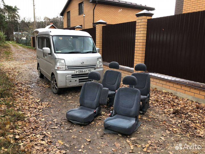Сидение на Nissan Клиппер/Mitsubishi Town Box