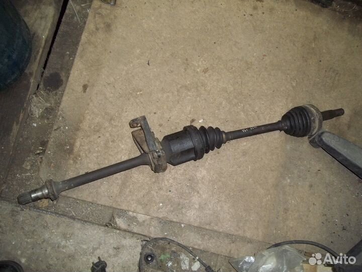 Приводной вал правый Тойота Надя(2 л.3S-FE